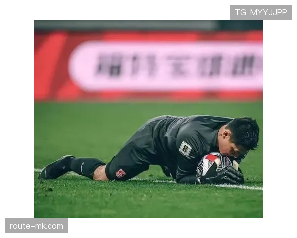 马里边路进攻策略引热议，球队战术调整成焦点