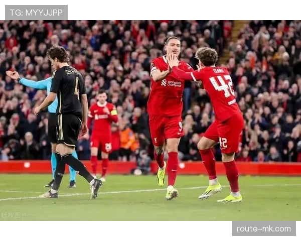 莱奥vs萨拉赫：边锋的进攻效率与战术贡献深度对比