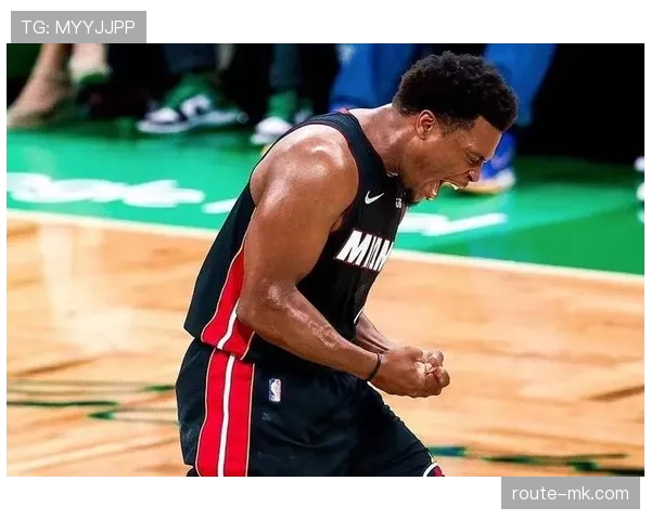 洛瑞无球跑动牵制防线，改变热火进攻结构